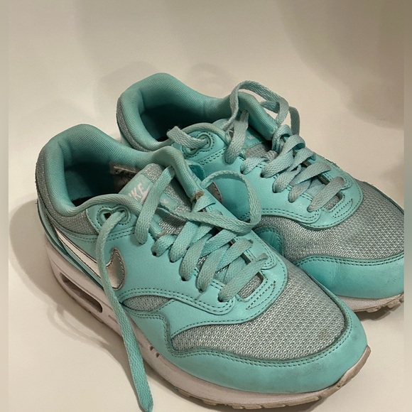 Nike air size 7 - Picture 3 of 16